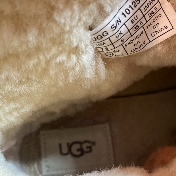 UGG Booties | UGG Boots | Boots | UGG - Picture 5 of 10